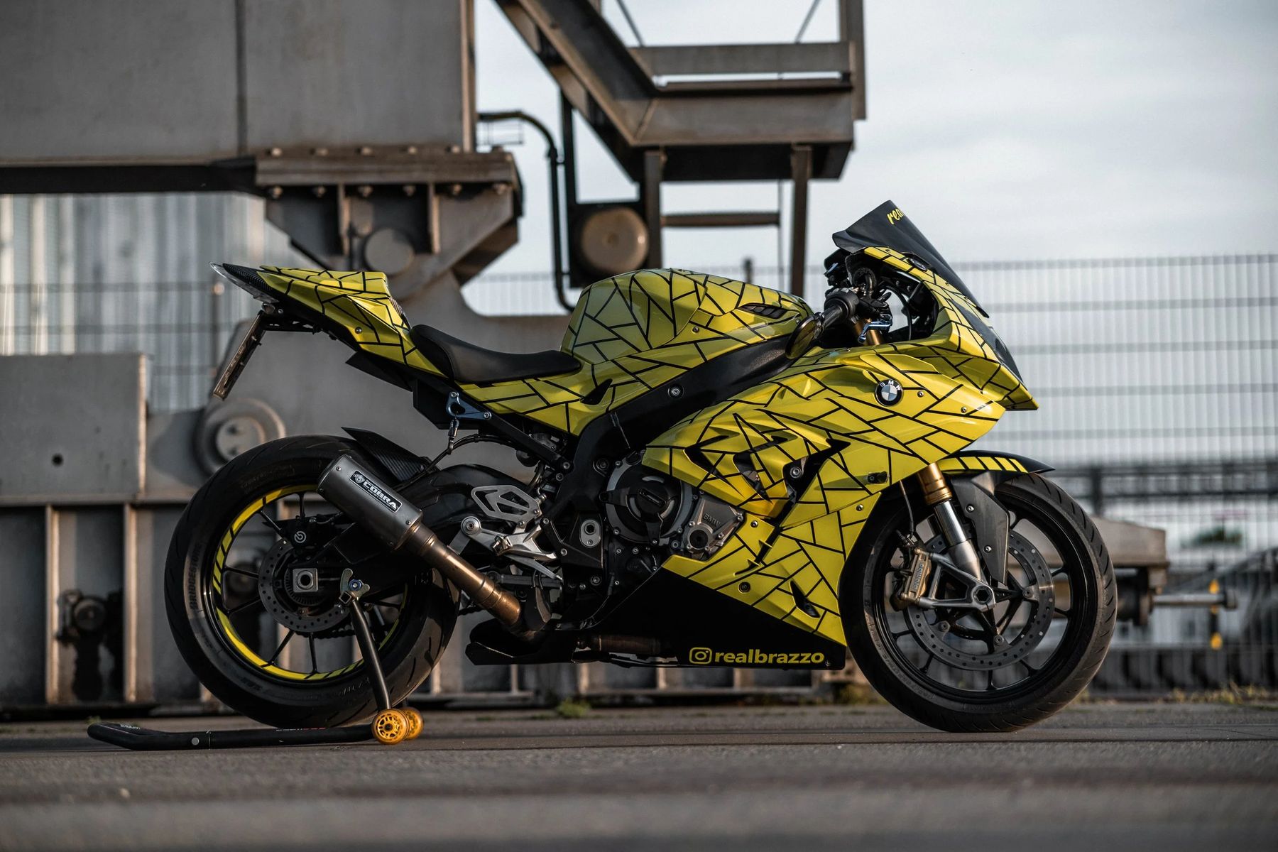 BMW RR, Fotoprojekt von Lucas Kampf