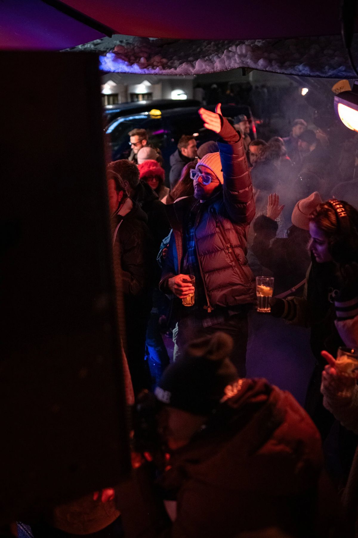 RaveOnSnow - Eva`s Alm, Fotoprojekt von Lucas Kampf
