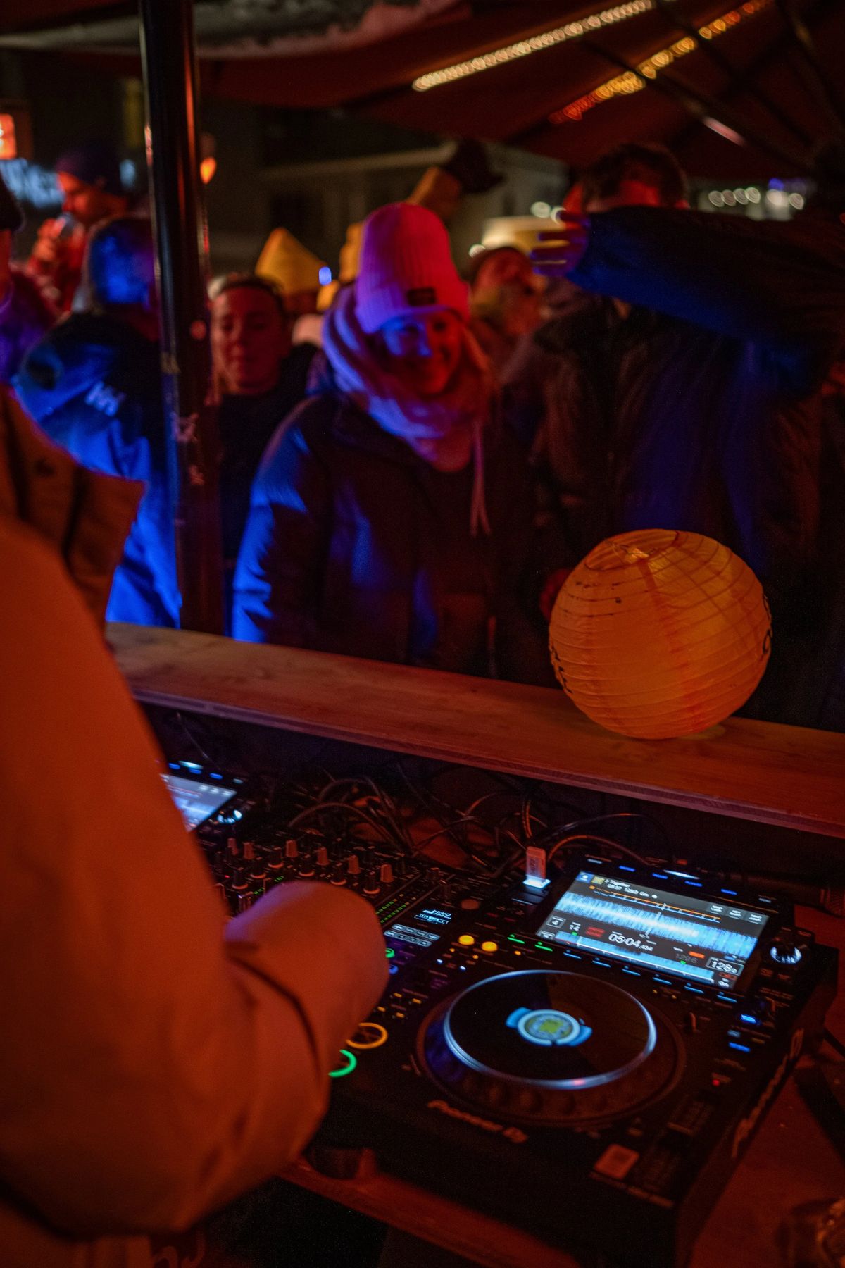 RaveOnSnow - Eva`s Alm, Fotoprojekt von Lucas Kampf